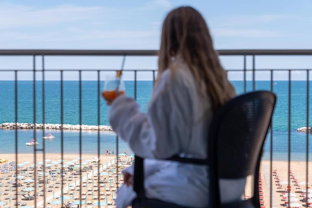 Hotel Nord Est Cattolica Ngoại thất bức ảnh